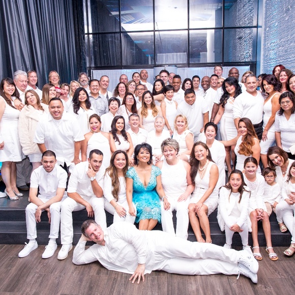 Meet your Posher! - Picture 4 of 8